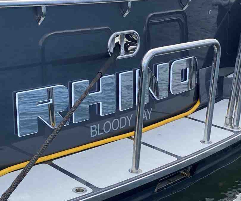 custom yacht signs